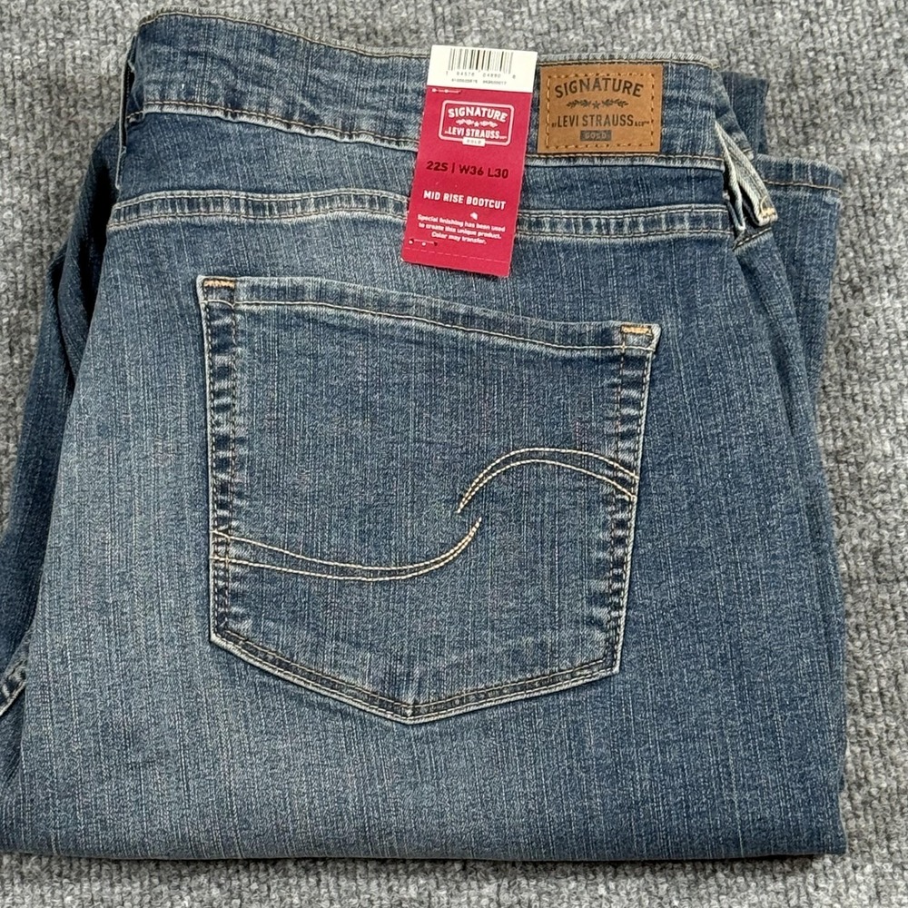Signature Levi Strauss Jeans Womens 36 Mid Rise Bootcut Simply‎ Stretch Denim